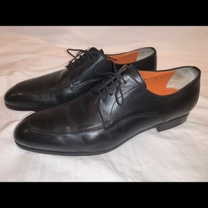 Santoni Luxury Oxford in Black. Excellent condition.